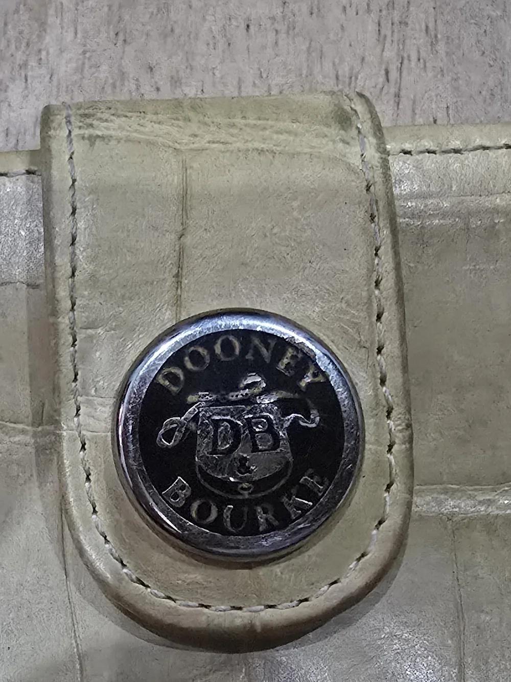 ​Vintage Dooney & Bourke Cream Croc Embossed Leather Continental WalletCheckbook